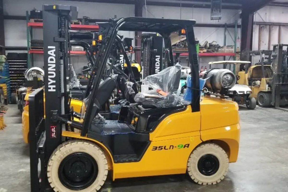 Three Reasons to Rent Equipment Instead of Owning Banner